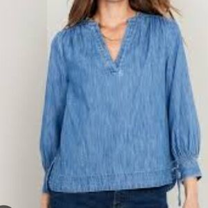 Old Navy Women's Split- Neck Puff-sleeve Jean Blouse Size XL
